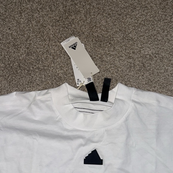 Adidas Short Sleeve Top - Picture 3 of 4